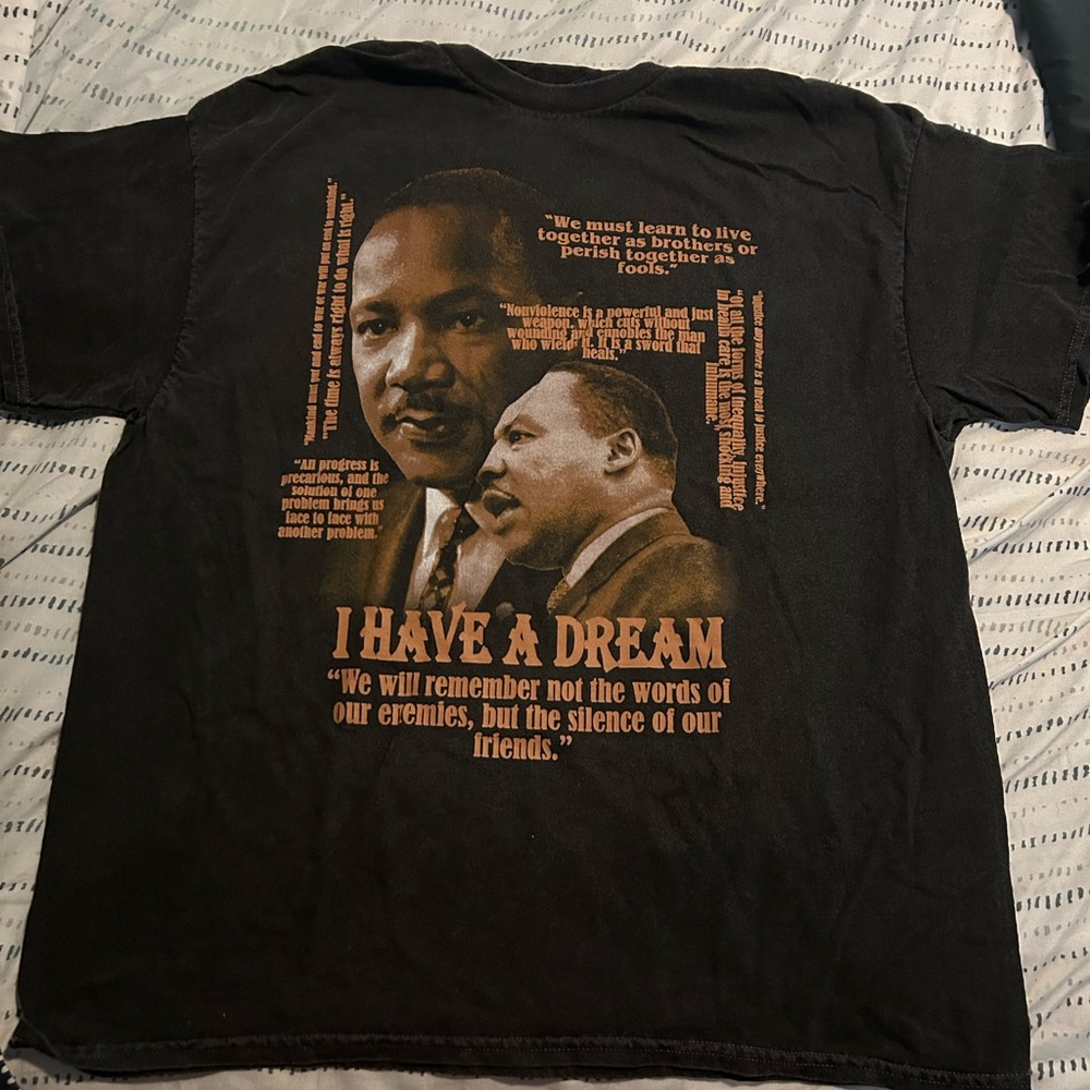 Estate Black T-Shirt with Inspirational Graphic